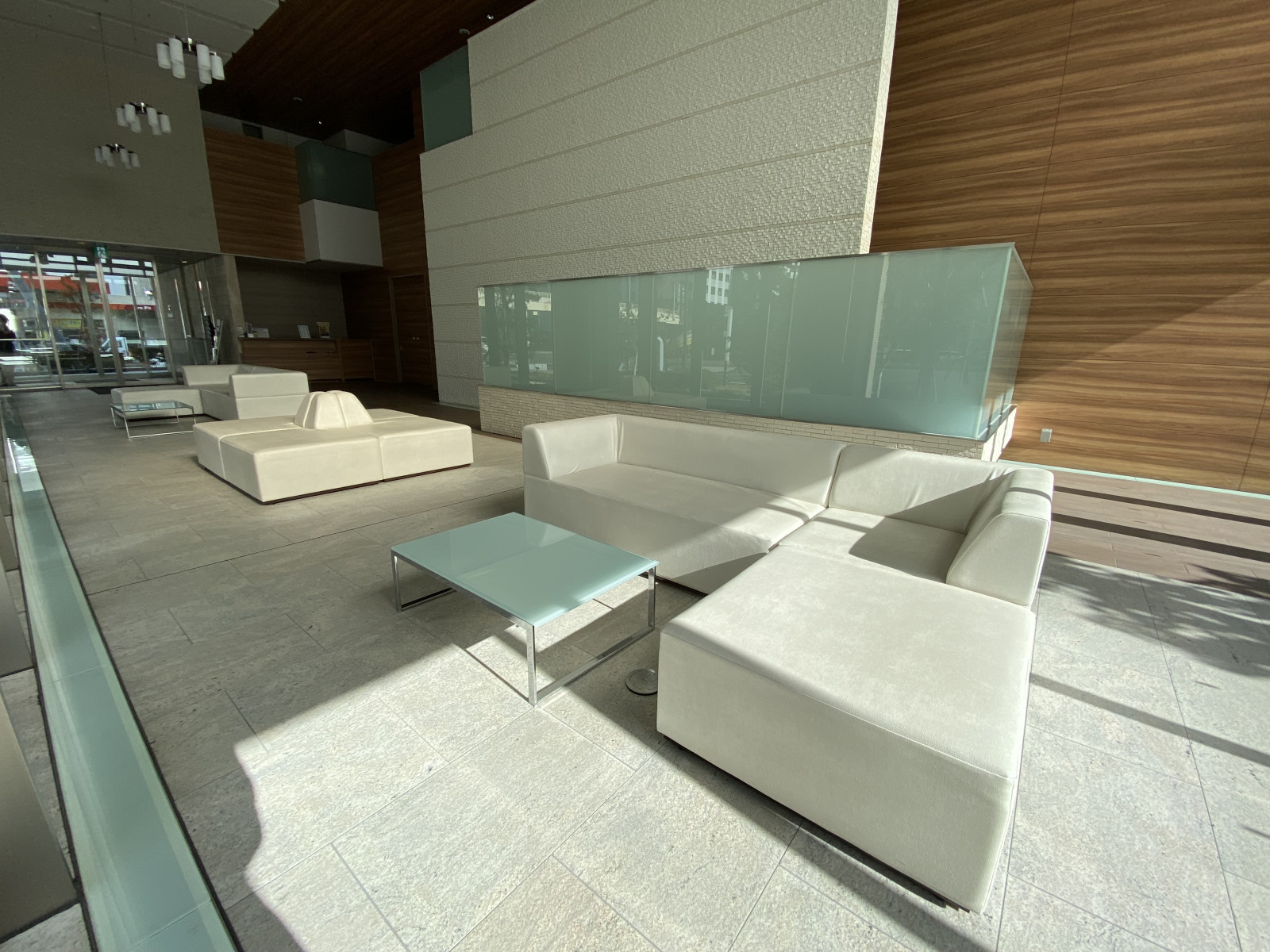 エントランスホール