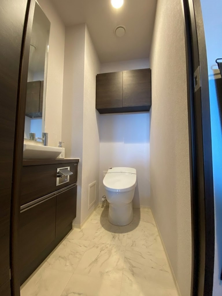 温水洗浄便座付トイレ