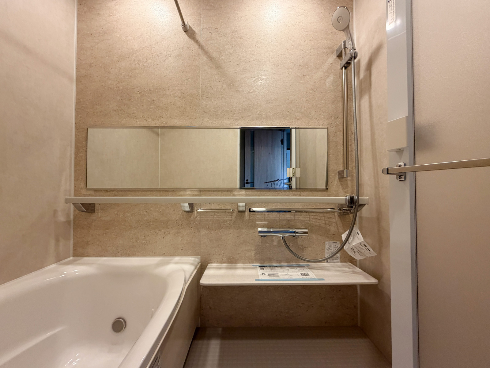 帰宅後すぐにお風呂へ向かえる導線です。