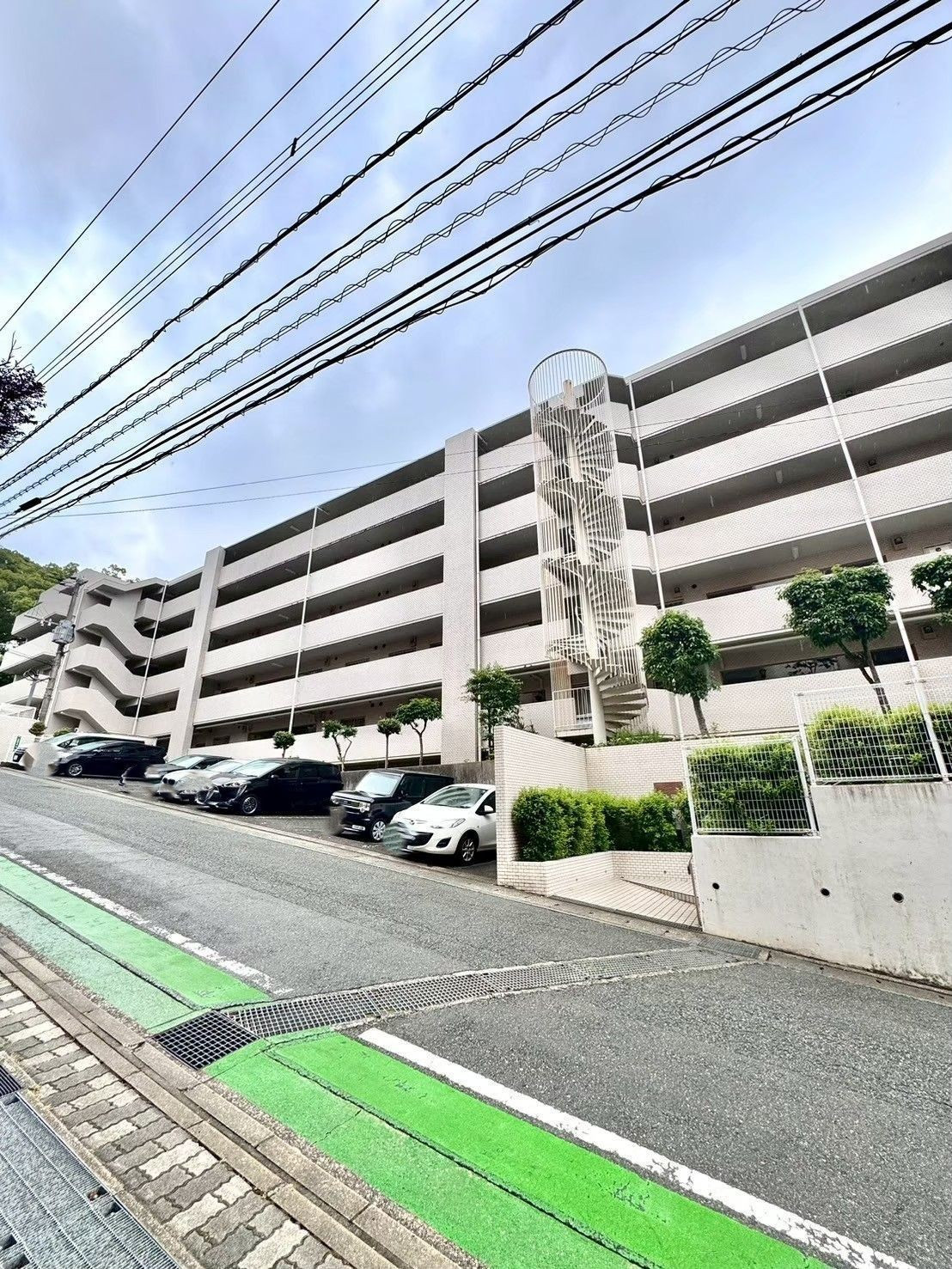 現地外観写真。