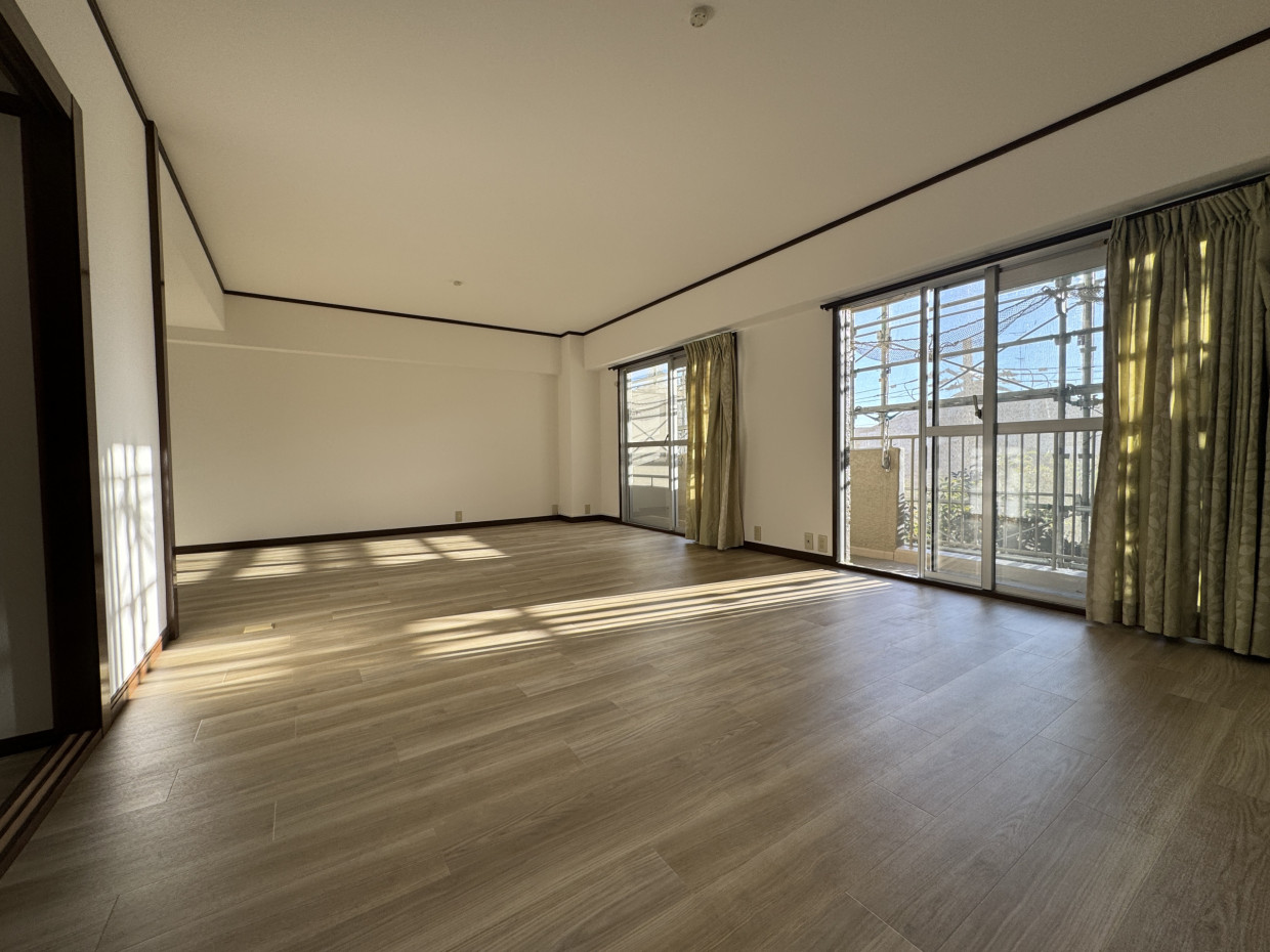 山陽電鉄「須磨」駅徒歩１０分！コミュニティバス停徒歩１分です♪