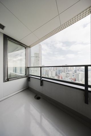 【バルコニー】