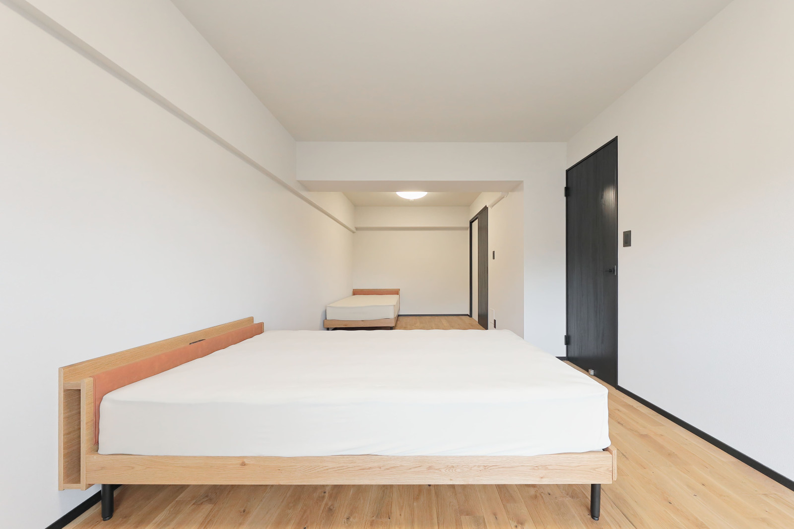 広々とした明るい室内です。将来的には間仕切り壁を増設することでお部屋を分けることもできます。