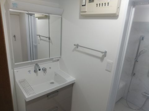 ハイバックシャワー水栓なのでお手入れがラクラクです