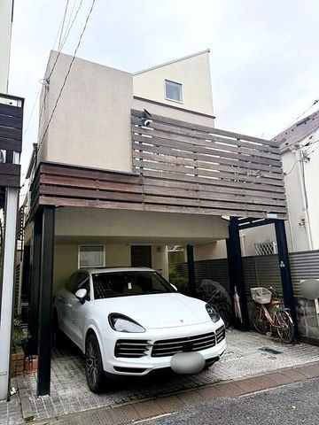 【3階建×車2台駐車可】目黒川近くで桜並木が楽しめる立地