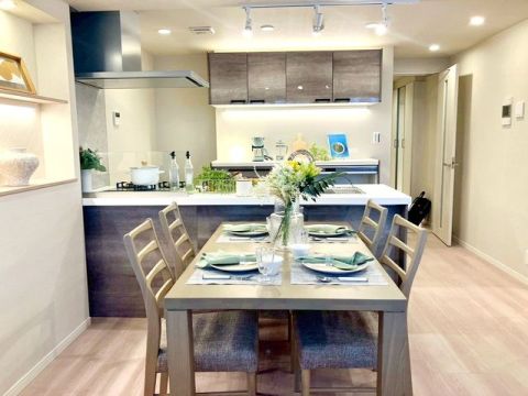 6階西向きのお部屋で眺望良好。2026年3月に新規リノベ実施済み。