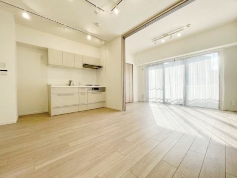 【4階×駅徒歩10分圏内】新規リノベ済みの1LDK