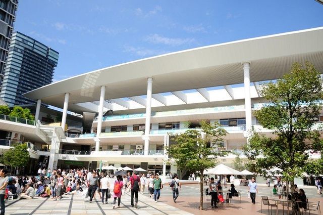 ラゾーナ川崎プラザ 1220m