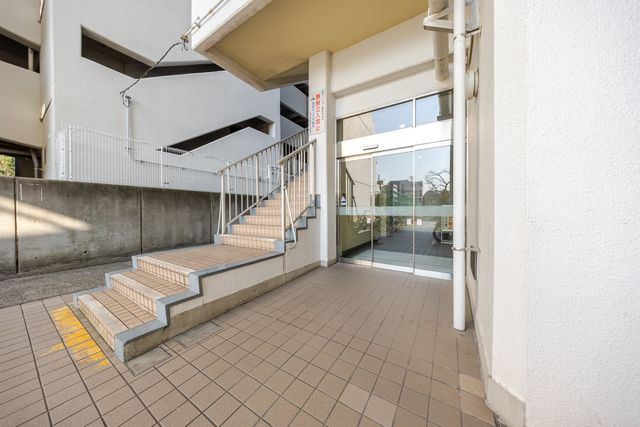 【エントランス】