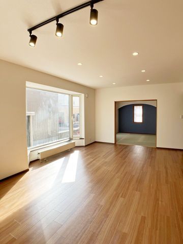 1階リビング：リフォームで内装が新しく変わりました。