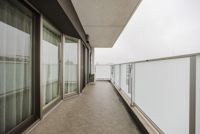 【バルコニー】広めのバルコニー洗濯物を干すことができます。