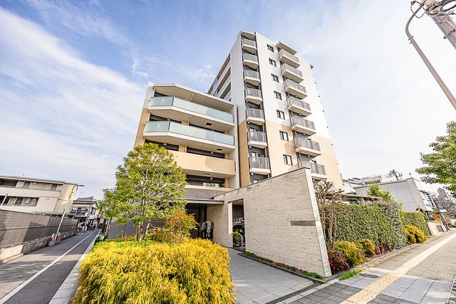 【外観写真】雑色駅徒歩2分！駅前の商店街は活気があふれ、日々のお買い物も便利です。駅チカならではの利