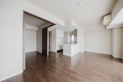 【LDK】約15.2帖床暖房完備！足元からお部屋が温まります。