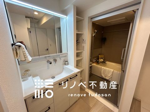 交換済みのきれいな洗面台