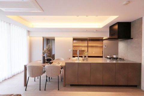 《リノベ済+家具付き販売》弊社売主につき、いつでもご案内可能です！