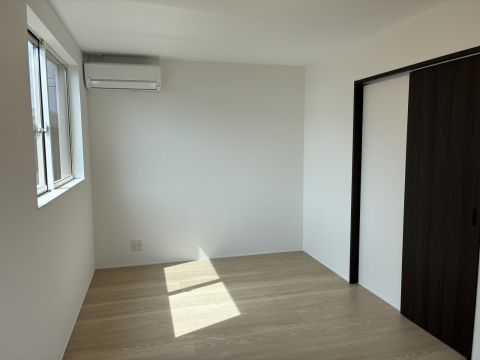 家具の配置がしやすいシンプル設計。