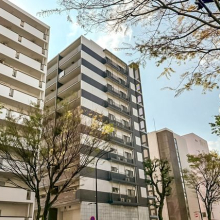 【外観写真】駒澤大学駅徒歩8分！都心の利便性と住環境の２つを兼ね備えたエリアです。