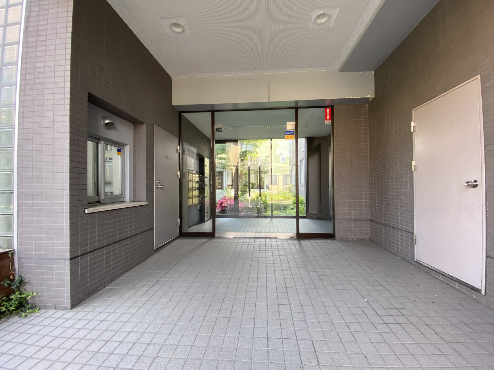 玄関ホール