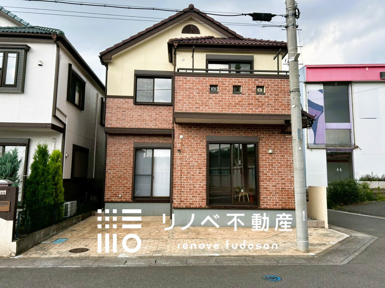 レンガ調のおうちが毎日を彩ってくれますね♪
