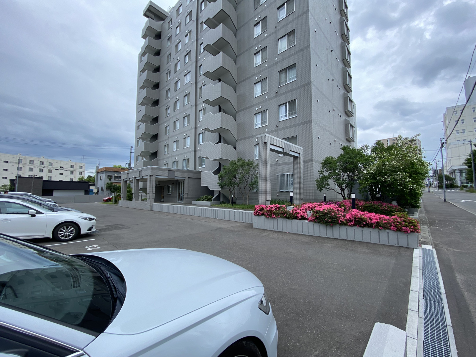 駐車場（空有）