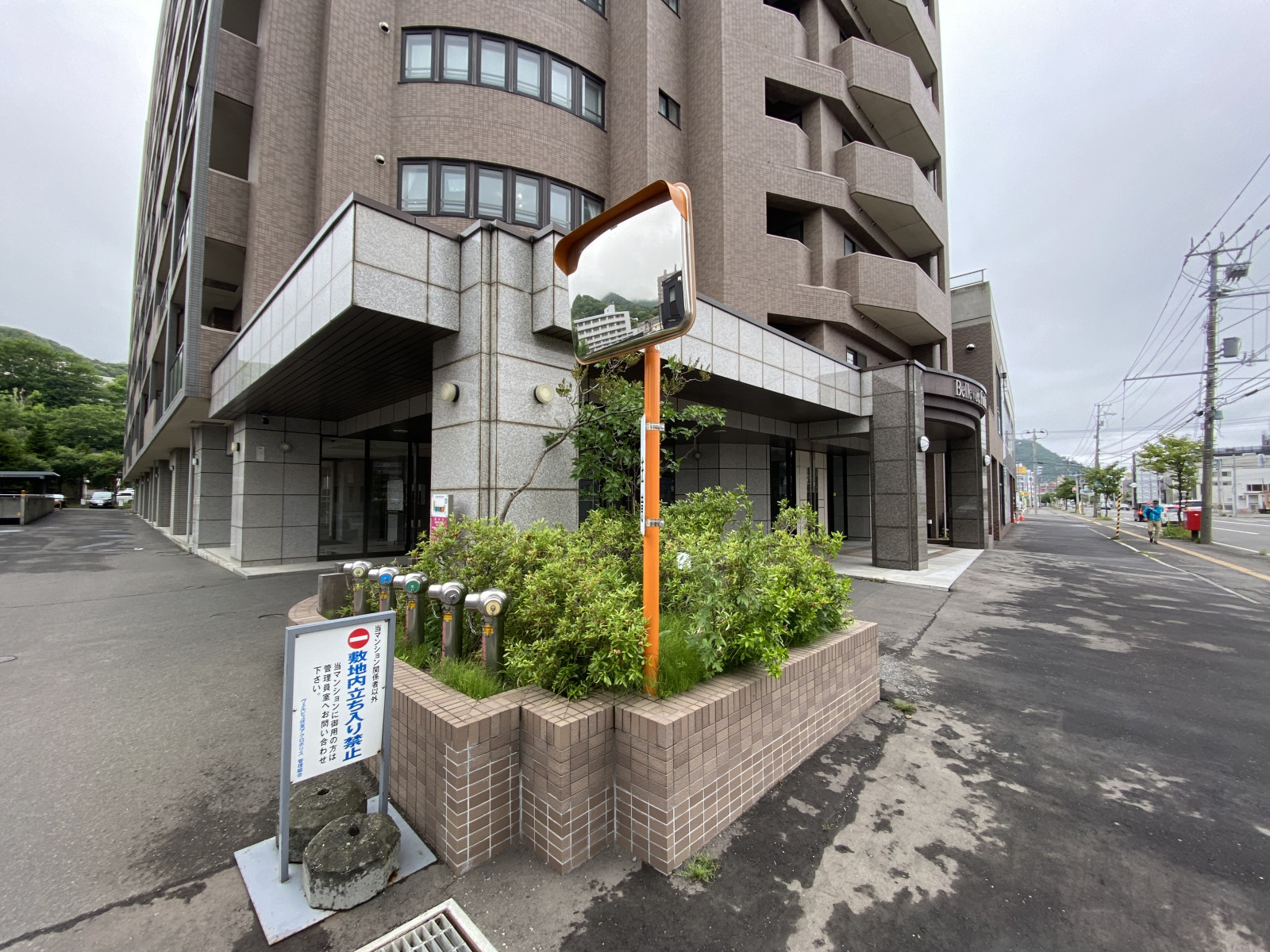 駐車場入口