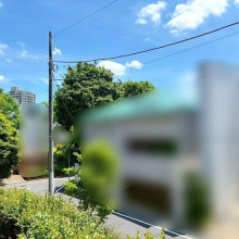 【眺望】前面の建物と距離があるので開放感があります。