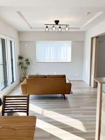 大きめのLDKはそれだけで心が和みますね。家族で過ごすお休みの日が楽しみになる場所となることでしょう