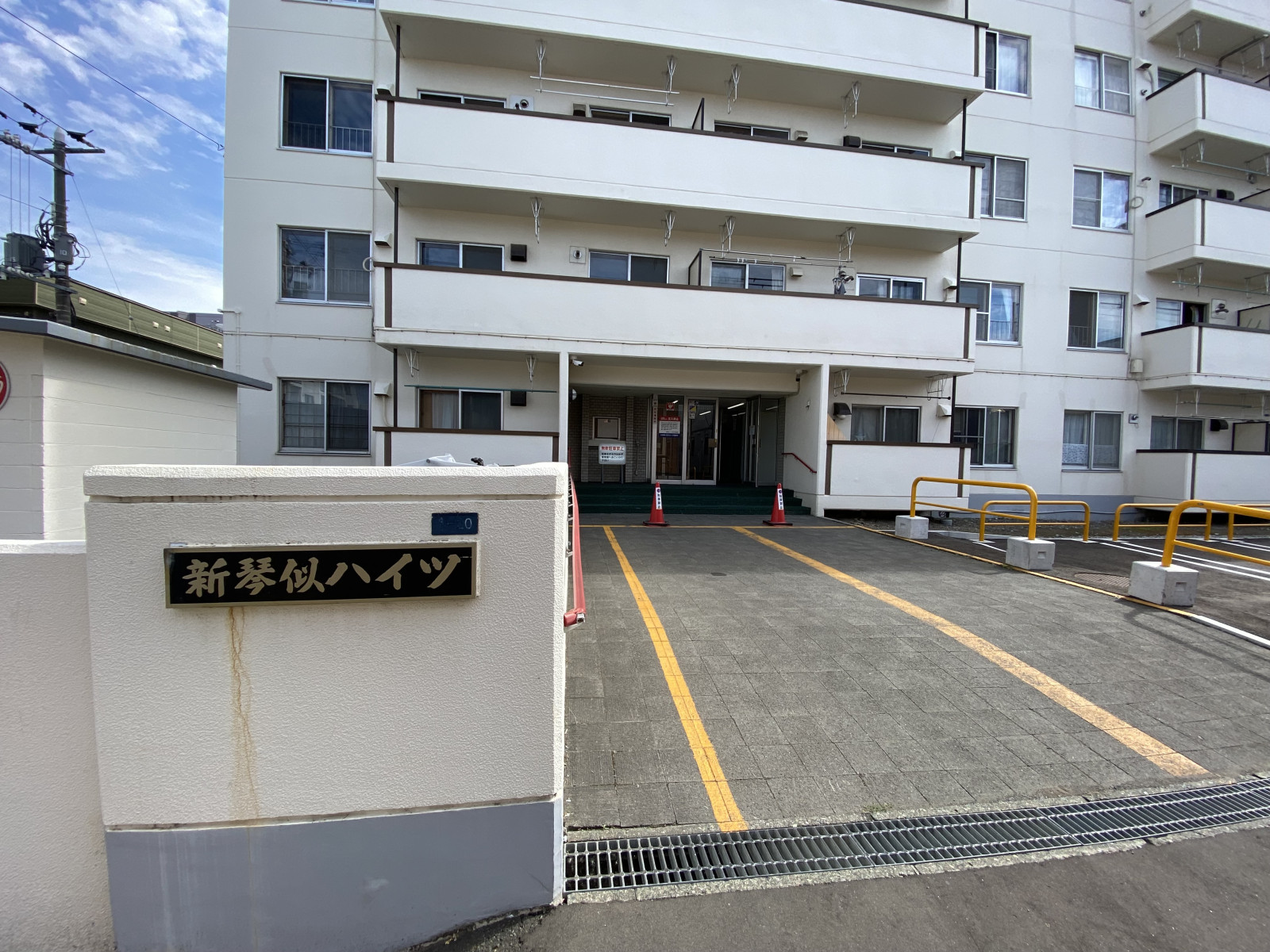 正面玄関入口