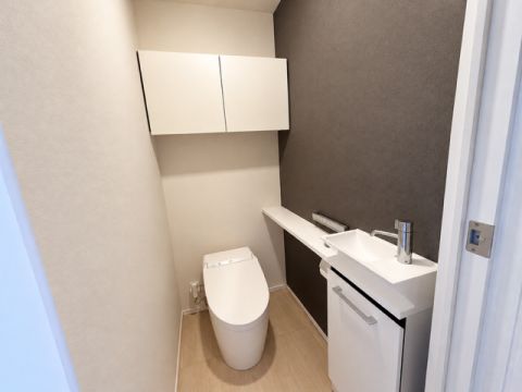 居住中のため備品を消しています。