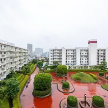 【眺望】前面の建物と距離があるので開放感があります。