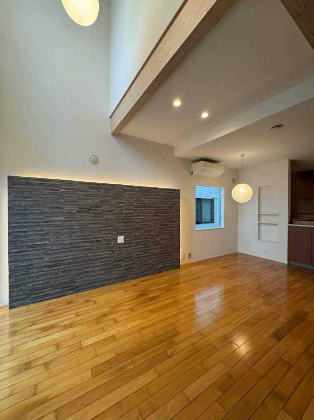 記憶を宿す欄間の光が家族を迎えるお家