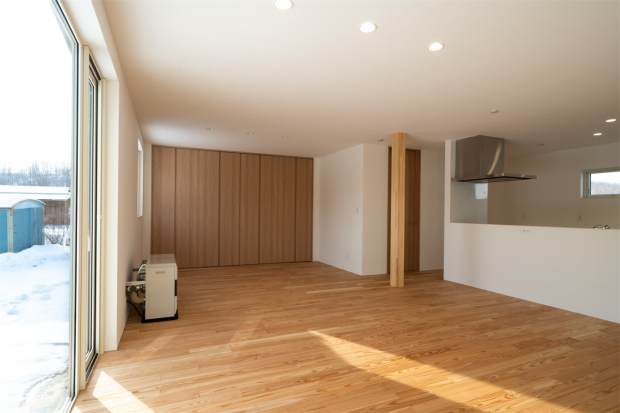 光と木のぬくもりに包まれる、心地よく整う住まい