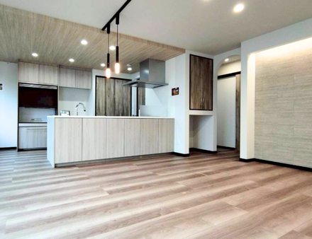 『個』と『団らん』の空間バランスを整えたリノベーション